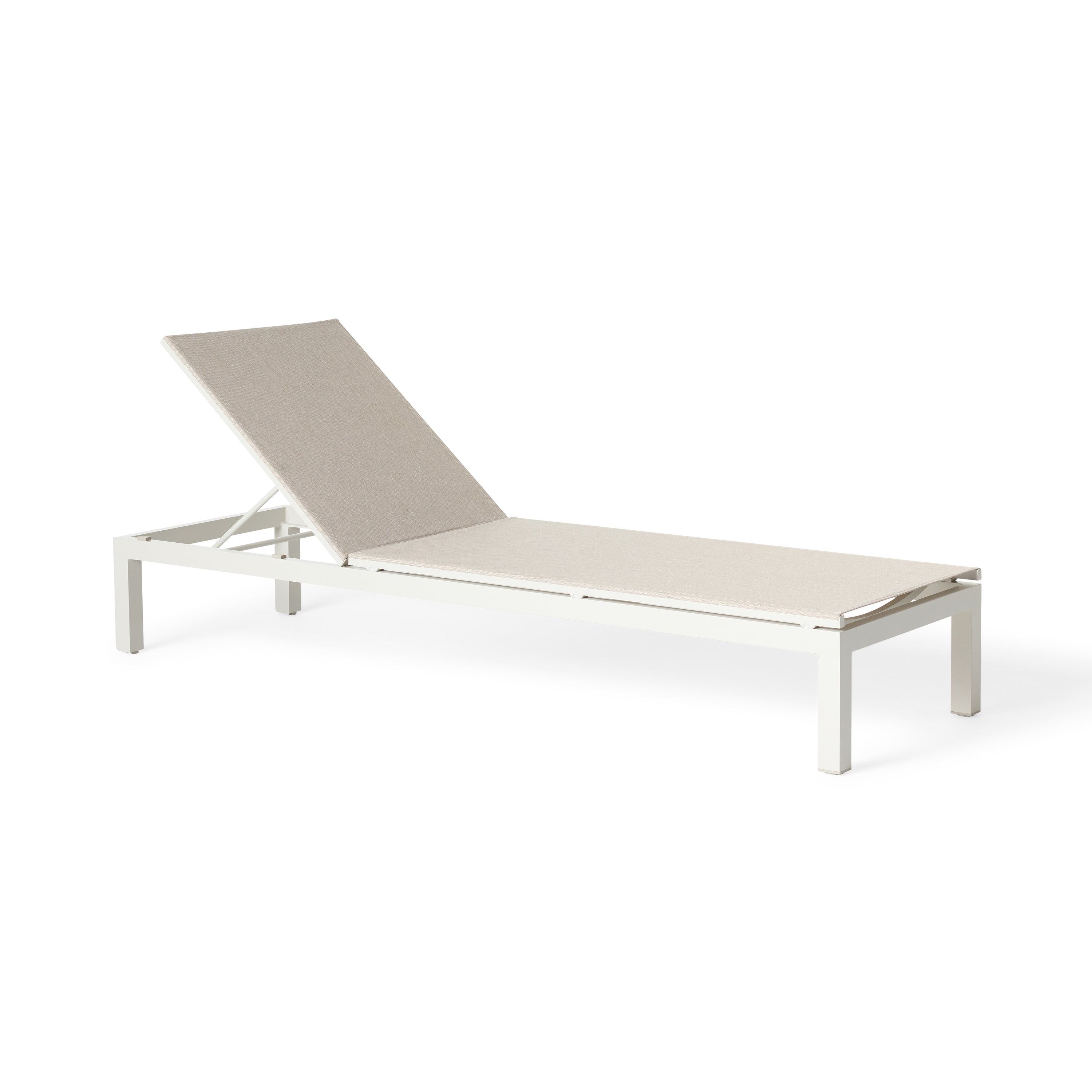 Belvedere Chaise in Dune Aluminum & Mesh