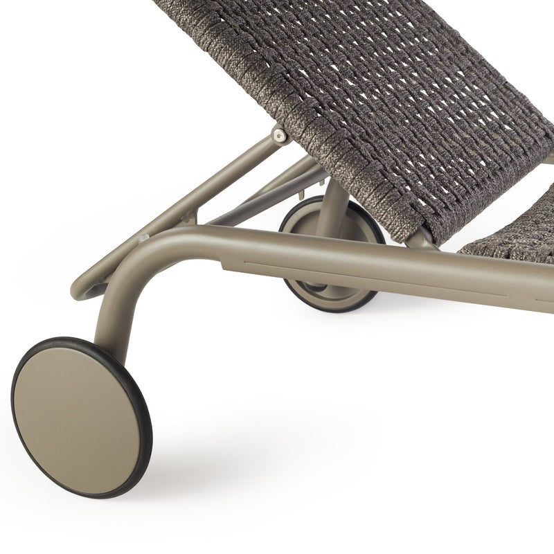 Presidio Chaise Lounge in Quartz Grey