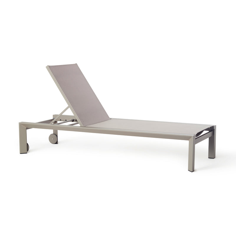 Santa Monica Chaise Lounge in Quartz Grey Aluminum