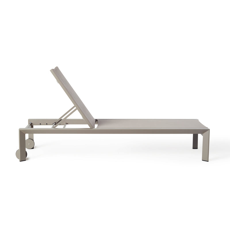 Santa Monica Chaise Lounge in Quartz Grey Aluminum