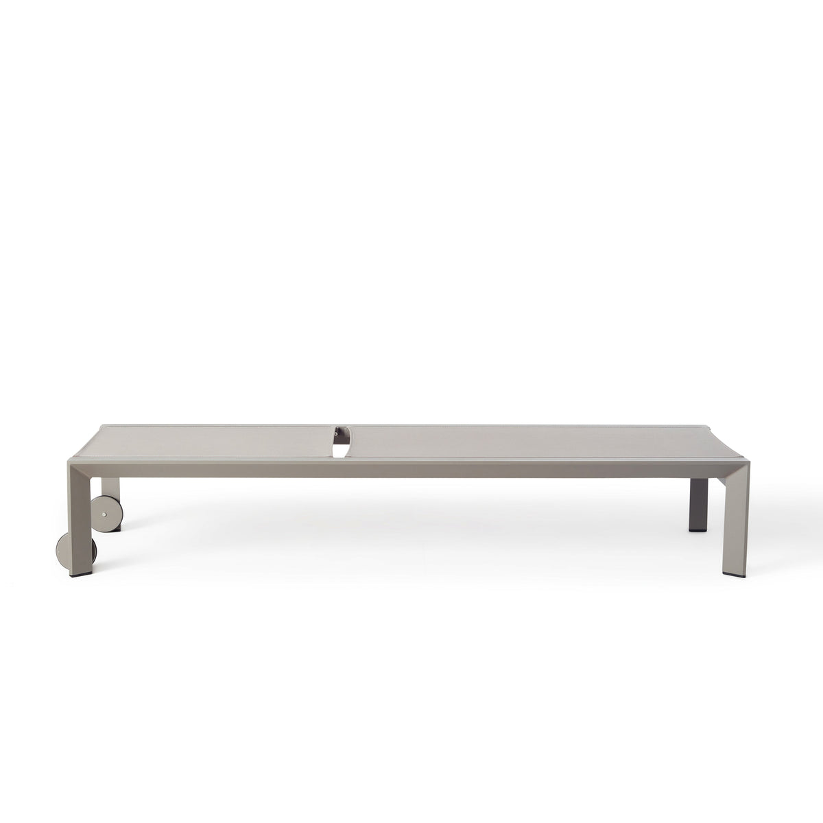 Santa Monica Chaise Lounge in Quartz Grey Aluminum | Terra Outdoor