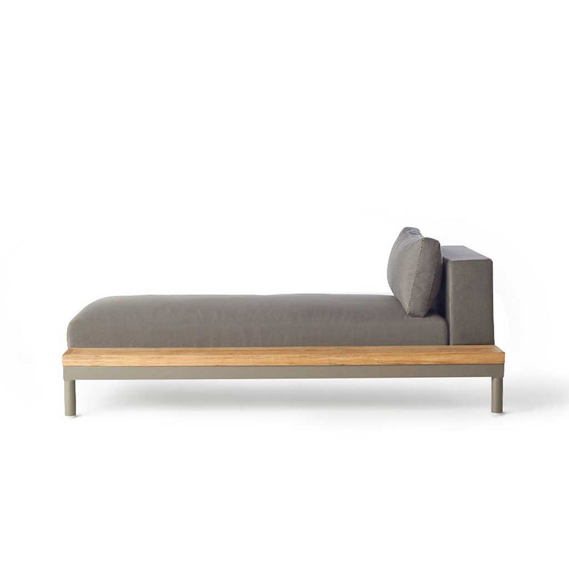 Ojai Sectional Chaise with Left-Tray in Quartz Grey Aluminum and Teak